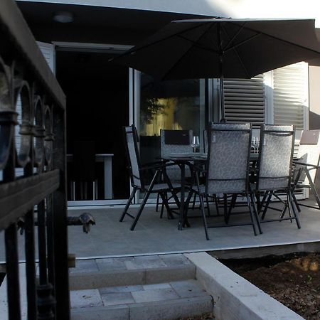 Apartman Ivana บีโอกราดนาโมรู ภายนอก รูปภาพ