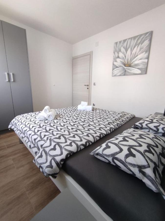 Apartman Ivana บีโอกราดนาโมรู ภายนอก รูปภาพ