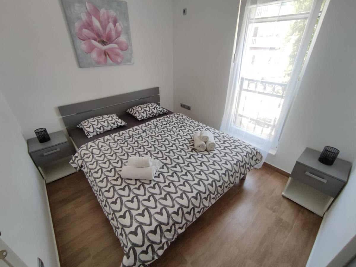 Apartman Ivana บีโอกราดนาโมรู ภายนอก รูปภาพ