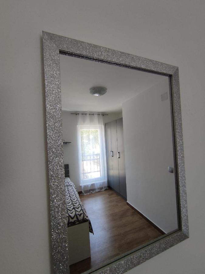 Apartman Ivana บีโอกราดนาโมรู ภายนอก รูปภาพ