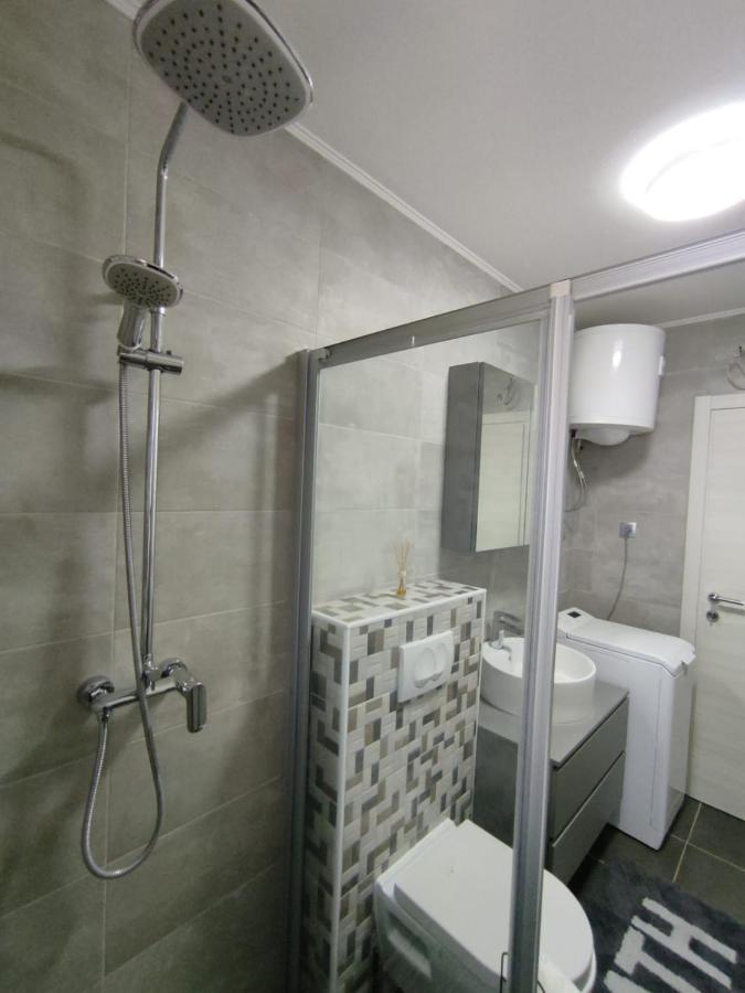 Apartman Ivana บีโอกราดนาโมรู ภายนอก รูปภาพ