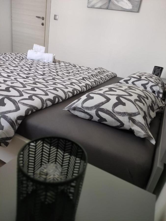 Apartman Ivana บีโอกราดนาโมรู ภายนอก รูปภาพ